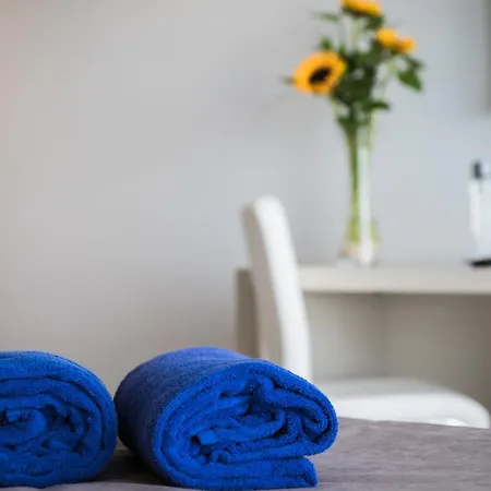 Esquinzo Y Monte Del Mar