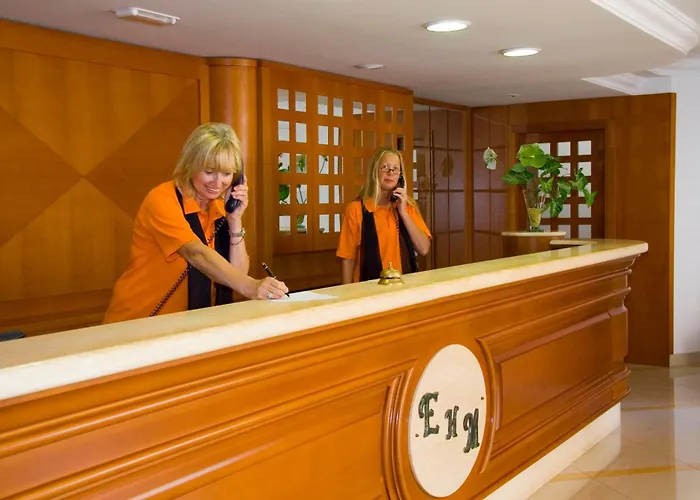 Aparthotel Esquinzo Y Monte Del Mar Playa De Esquinzo