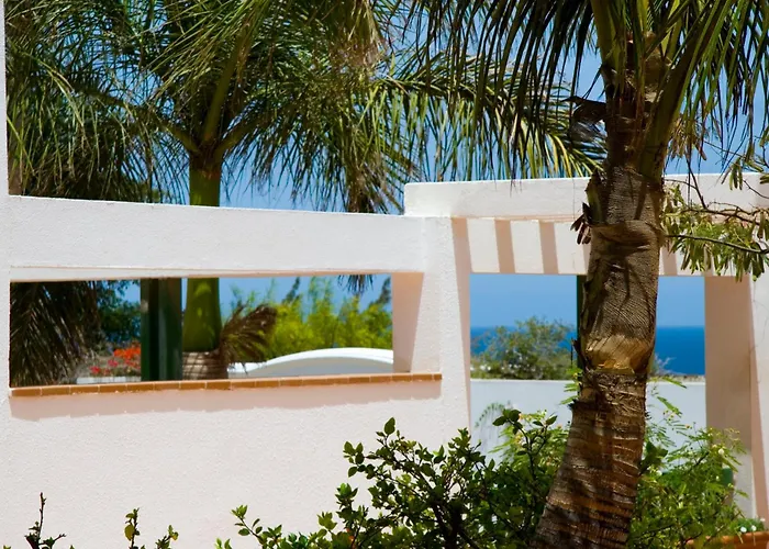 Esquinzo Y Monte Del Mar Apartmanhotel 3*