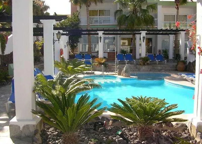 Esquinzo Y Monte Del Mar Aparthotel