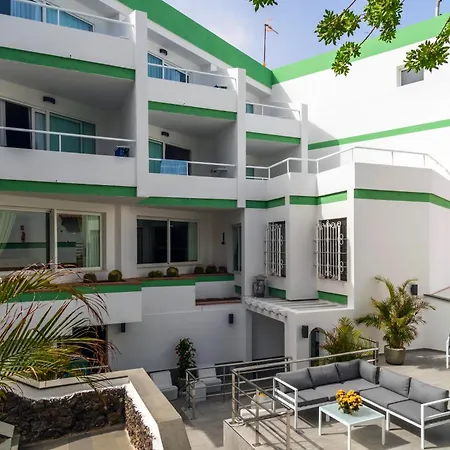 Esquinzo Y Monte Del Mar