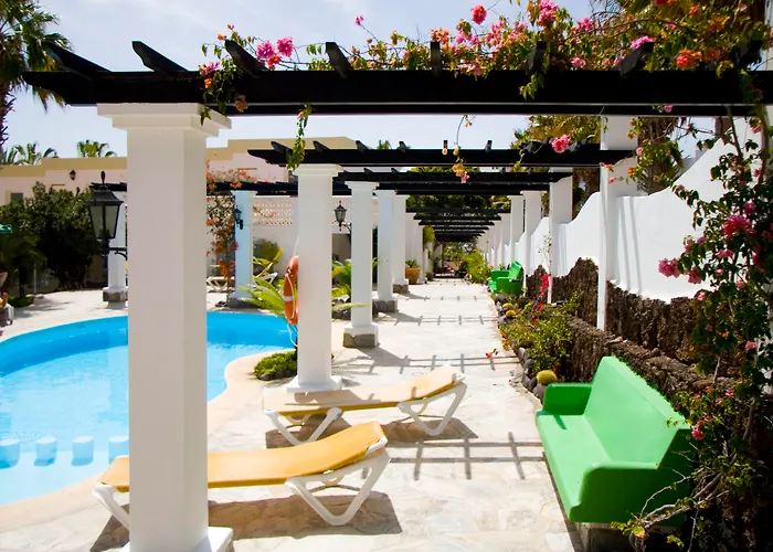 埃斯金索滨海山庄公寓式酒店 3* Playa De Esquinzo