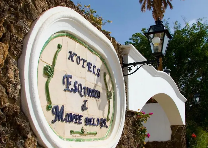 埃斯金索滨海山庄公寓式酒店