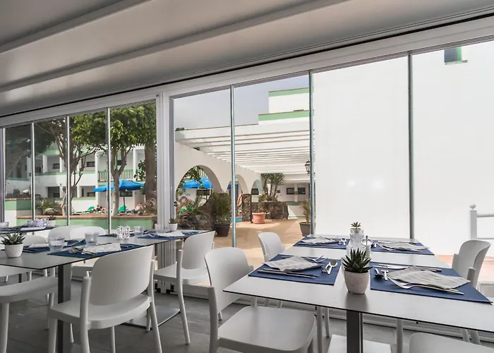 埃斯金索滨海山庄公寓式酒店 Playa De Esquinzo