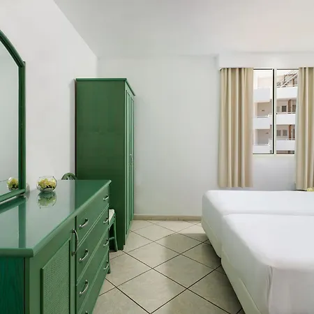 Lejlighedshotel Esquinzo Y Monte Del Mar 3*